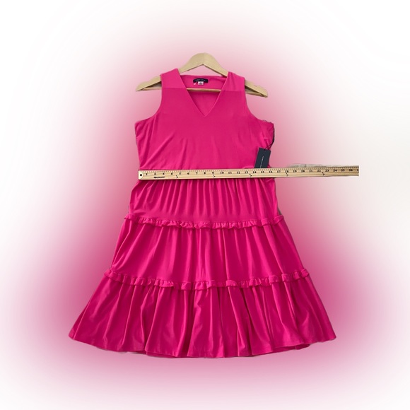 (NWT) Tommy Hilfiger's Women’s Sleeveless Ruffled Pink Dress Size:6P - Picture 5 of 7